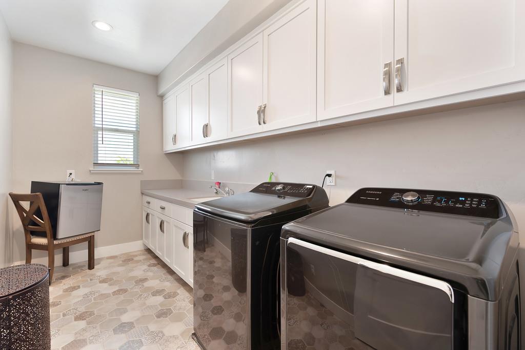 Detail Gallery Image 13 of 52 For 4432 Juneberry Dr, Sacramento,  CA 95834 - 3 Beds | 2/1 Baths