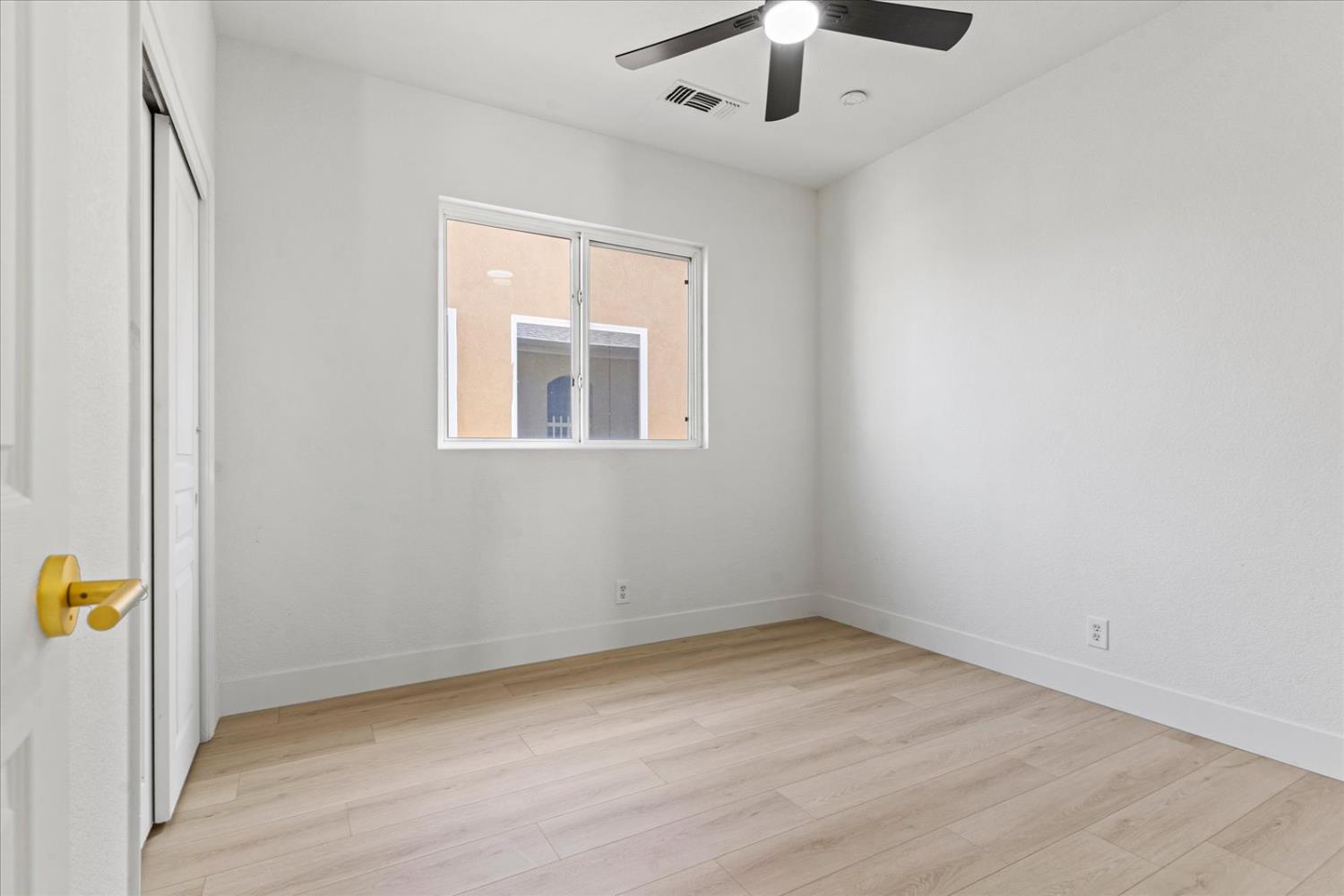 Detail Gallery Image 36 of 63 For 156 Bristol Way, Yuba City,  CA 95993 - 5 Beds | 2/1 Baths