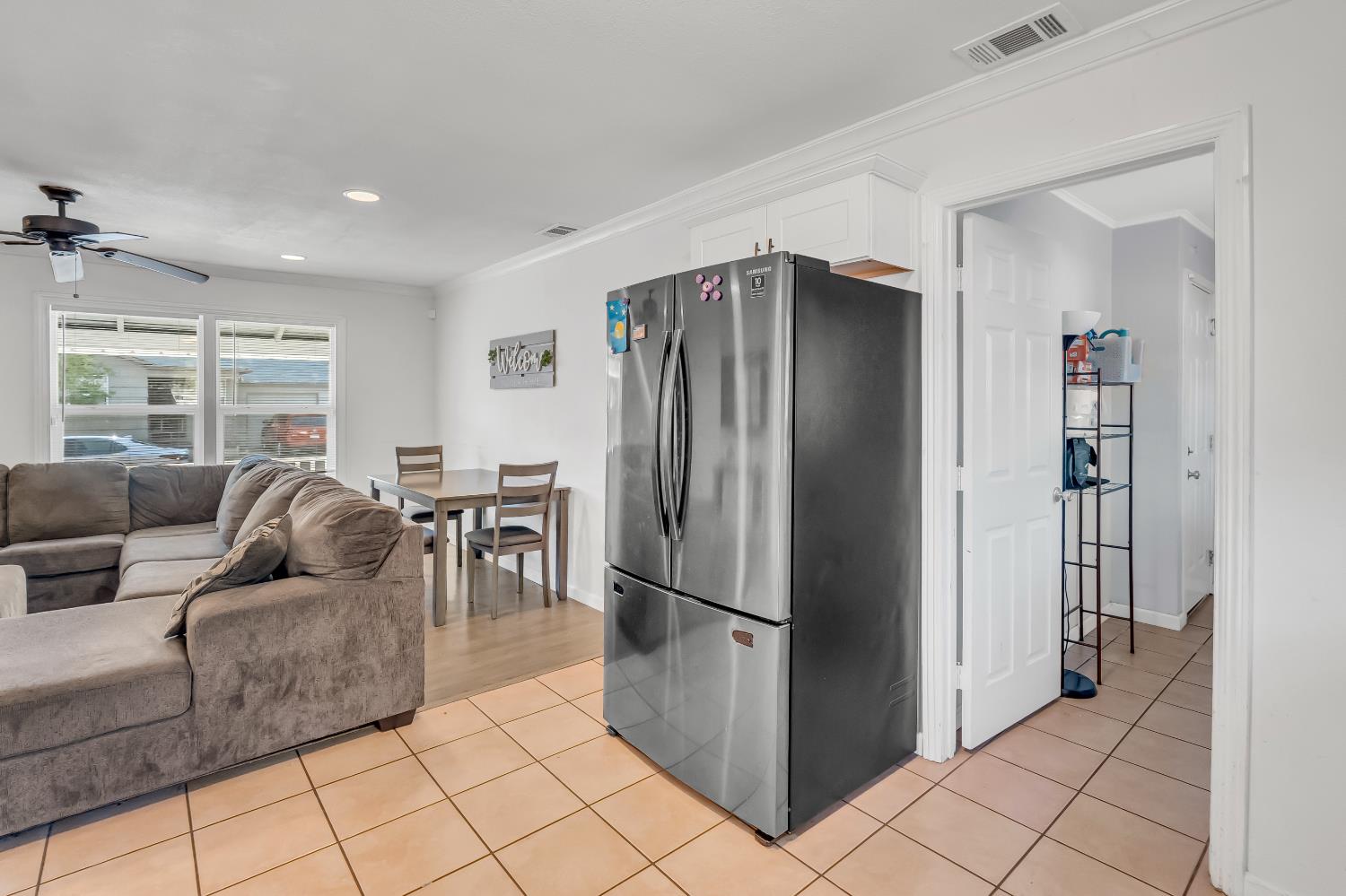 Detail Gallery Image 14 of 33 For 3520 San Jose Way, Sacramento,  CA 95817 - 2 Beds | 1 Baths
