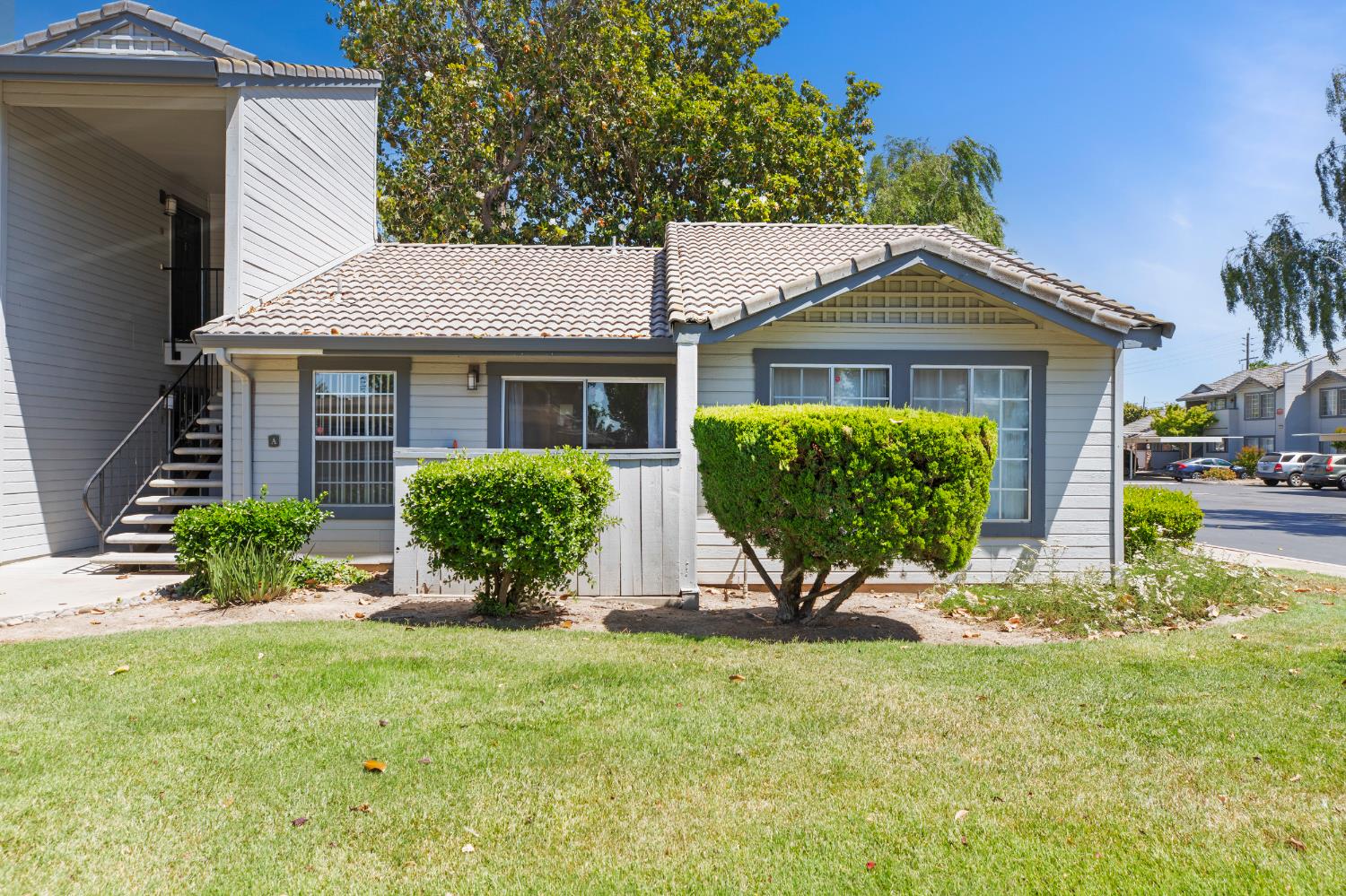Detail Gallery Image 1 of 35 For 3933 Dale Rd a,  Modesto,  CA 95356 - 2 Beds | 2 Baths