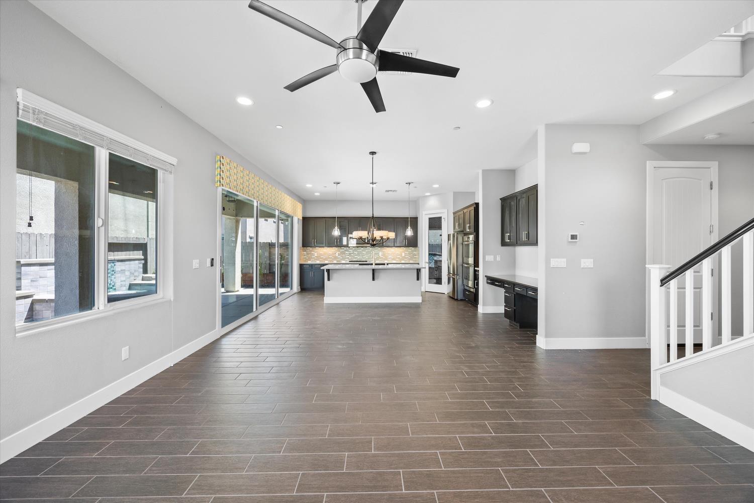 Detail Gallery Image 6 of 43 For 3801 Lake Katie Way, Sacramento,  CA 95834 - 4 Beds | 3 Baths