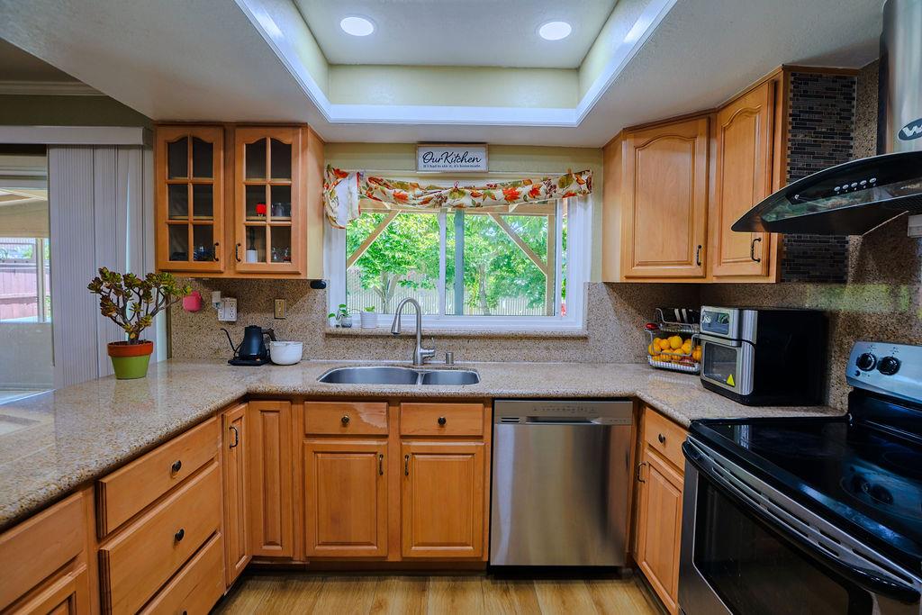 Delores Drive, Union City, California image 7
