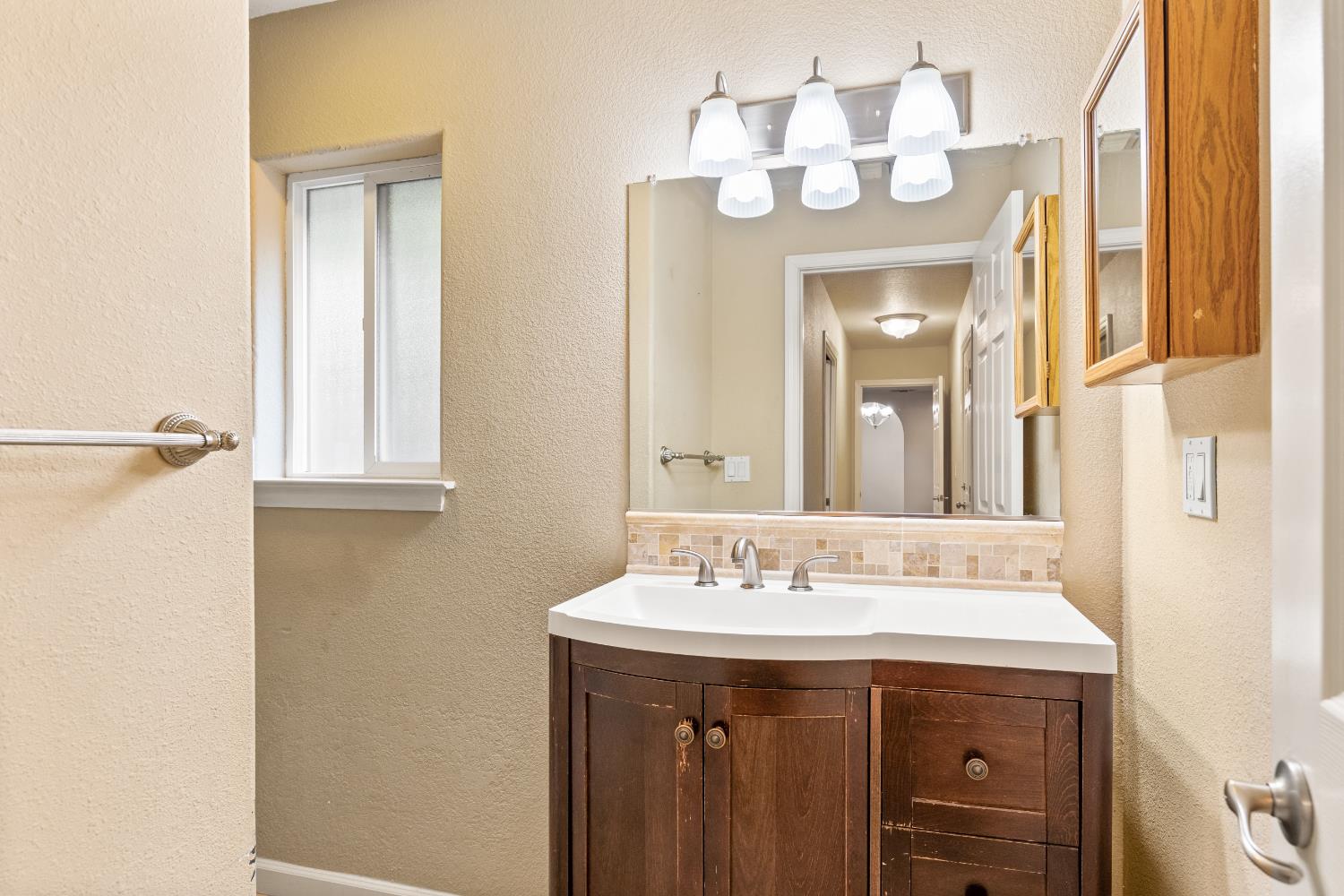 Detail Gallery Image 35 of 49 For 7948 Orange Ave, Fair Oaks,  CA 95628 - 4 Beds | 3 Baths