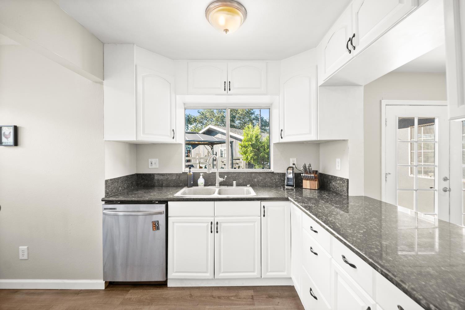 Detail Gallery Image 17 of 30 For 7105 Sweetwood Ct, Citrus Heights,  CA 95621 - 4 Beds | 2 Baths