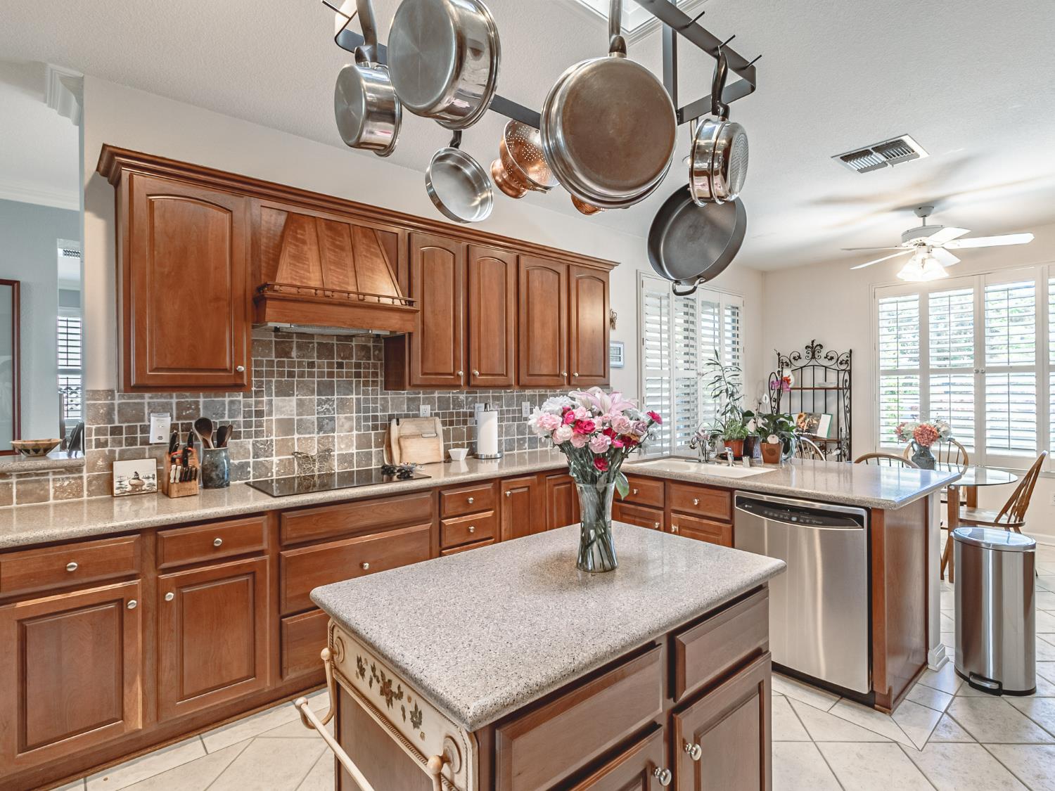 Detail Gallery Image 23 of 57 For 1814 Winding Way, Lincoln,  CA 95648 - 2 Beds | 2 Baths