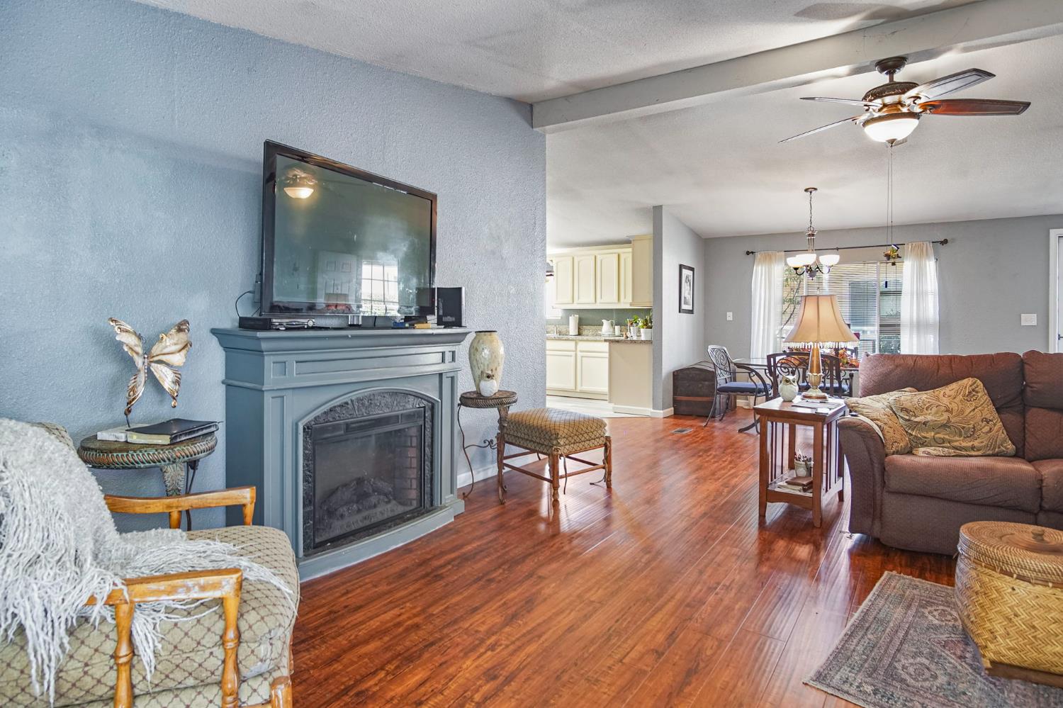 Detail Gallery Image 6 of 8 For 1500 Held Dr 17, Modesto,  CA 95355 - 3 Beds | 2 Baths
