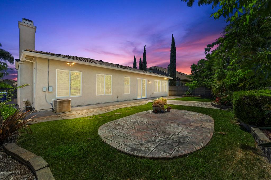 Detail Gallery Image 69 of 87 For 5729 Northborough Dr, Sacramento,  CA 95835 - 4 Beds | 3/1 Baths