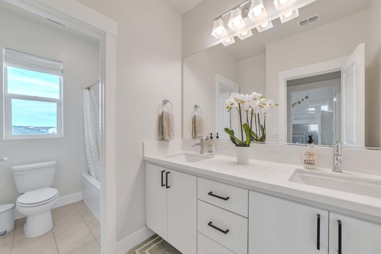 Detail Gallery Image 25 of 39 For 3227 Highgate Terrace Loop, Folsom,  CA 95630 - 4 Beds | 3 Baths