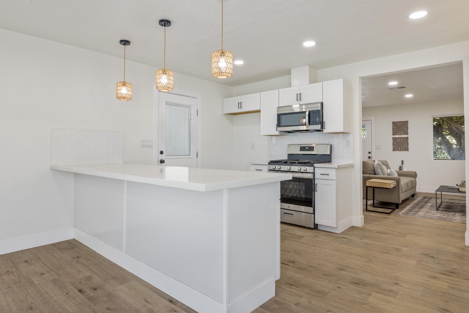 Detail Gallery Image 18 of 49 For 2048 Nord Ave, Stockton,  CA 95215 - 3 Beds | 2 Baths