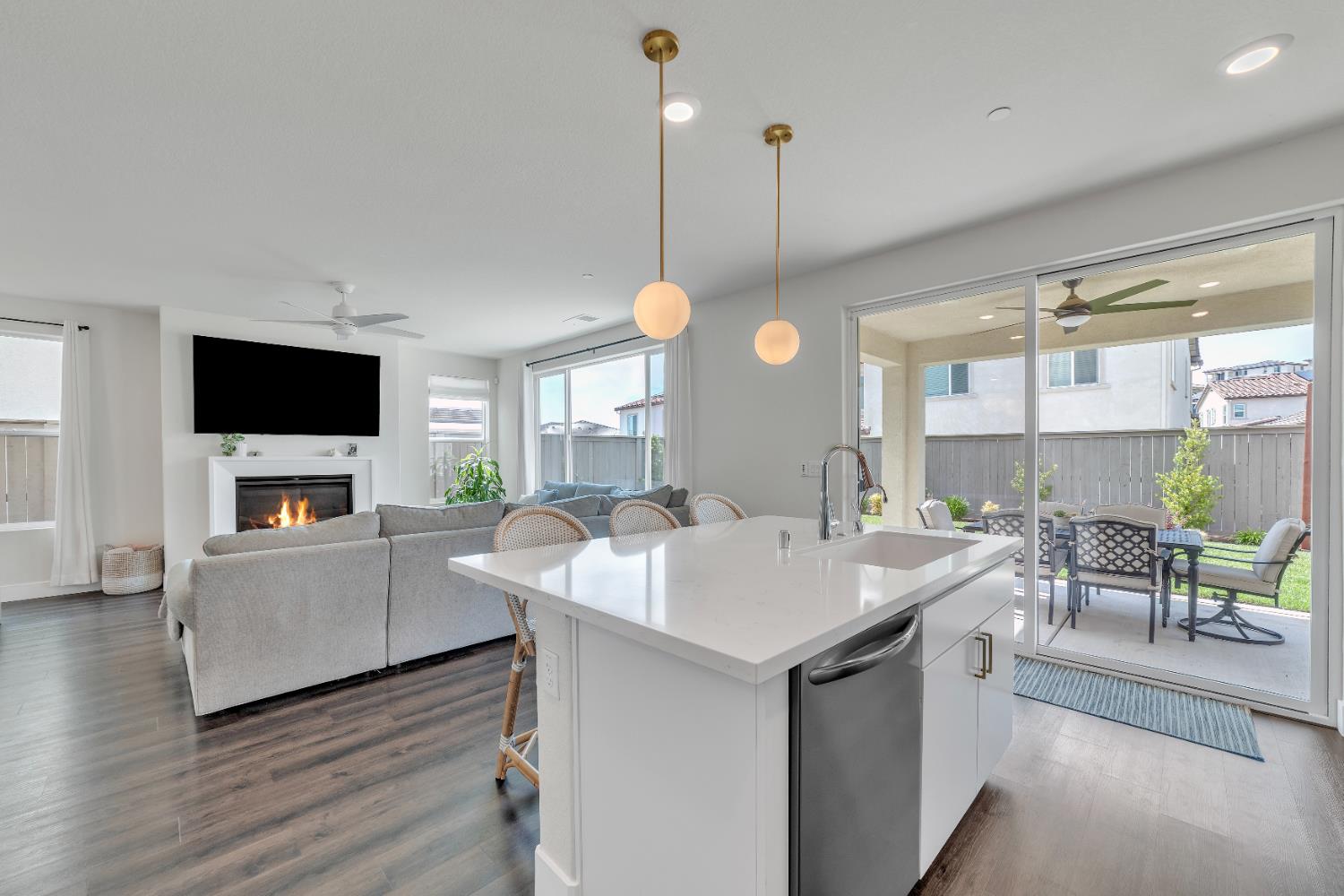 Detail Gallery Image 8 of 39 For 3227 Highgate Terrace Loop, Folsom,  CA 95630 - 4 Beds | 3 Baths