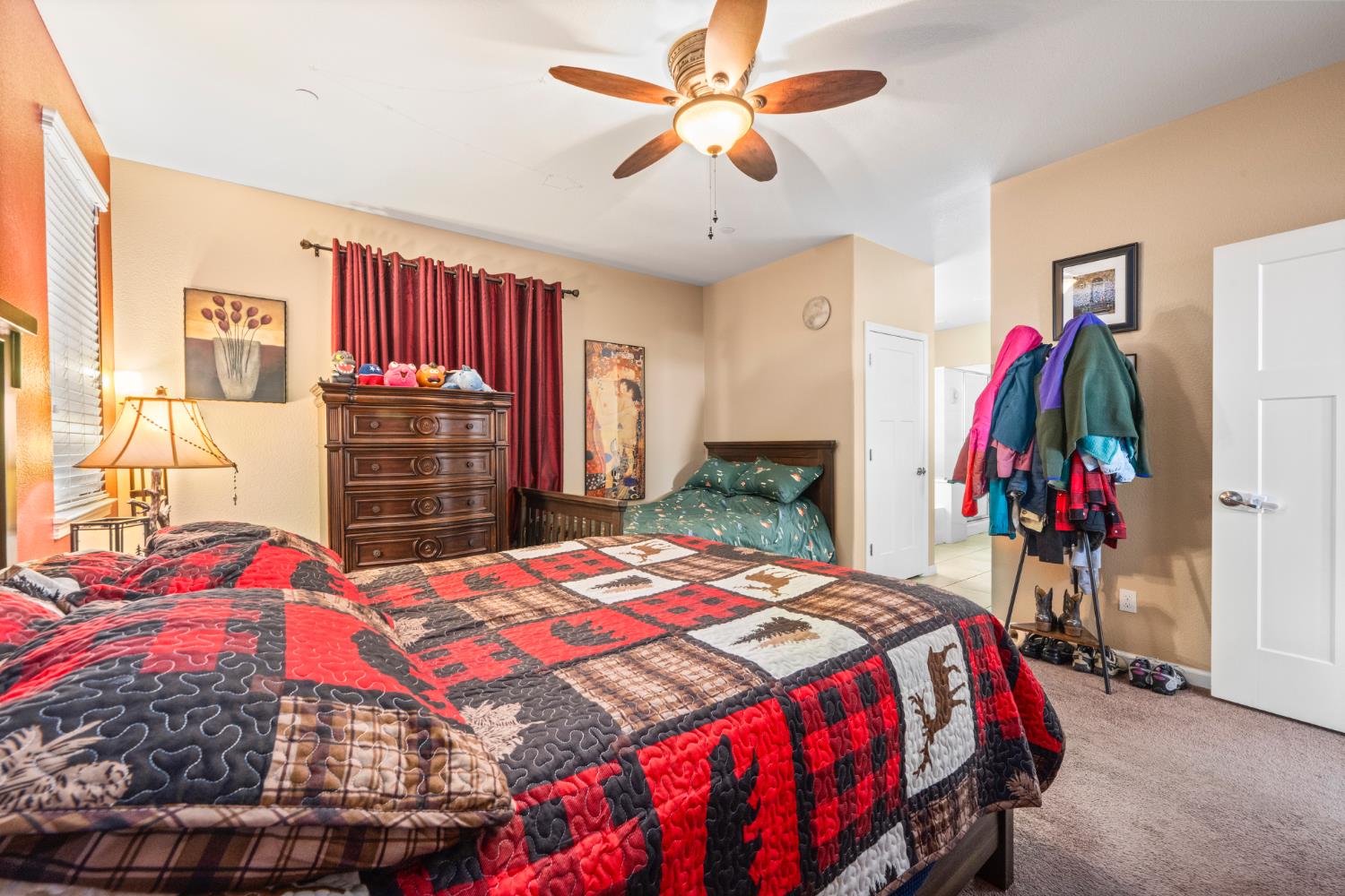 Detail Gallery Image 29 of 44 For 4811 Copper Sunset Way, Rancho Cordova,  CA 95742 - 5 Beds | 3 Baths