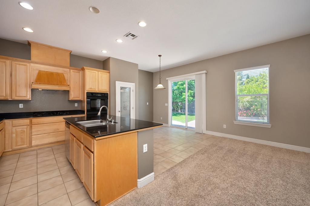 Detail Gallery Image 23 of 87 For 5729 Northborough Dr, Sacramento,  CA 95835 - 4 Beds | 3/1 Baths