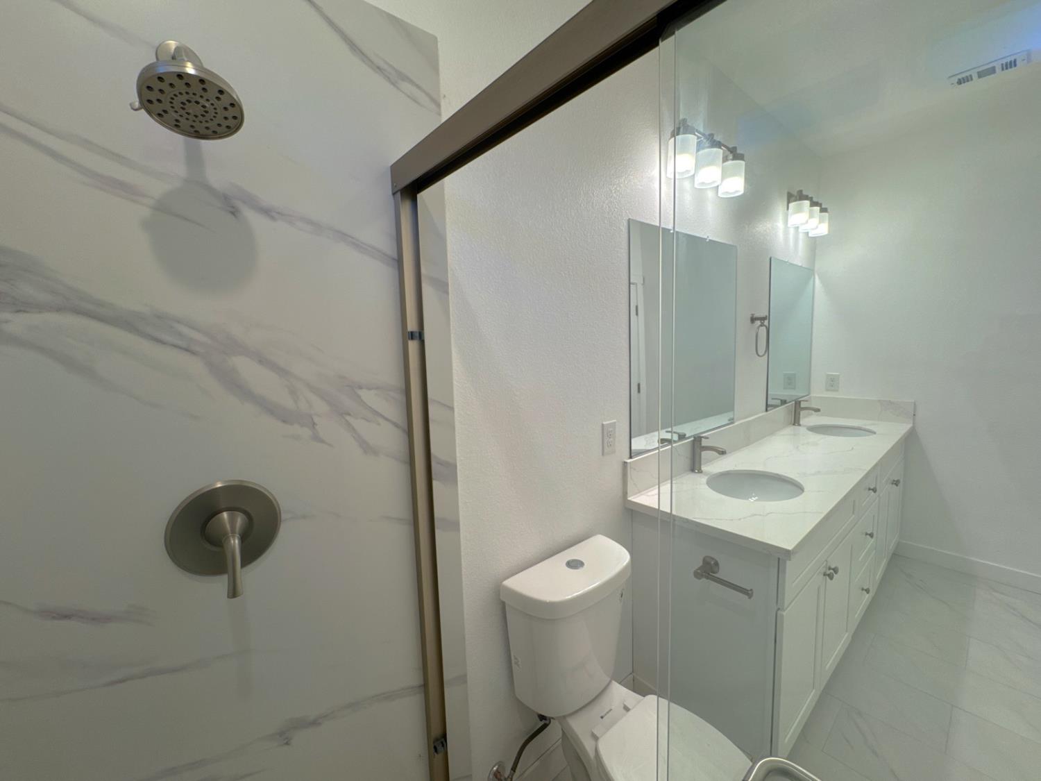 Detail Gallery Image 25 of 41 For 4821 36th St, Sacramento,  CA 95820 - 3 Beds | 2 Baths