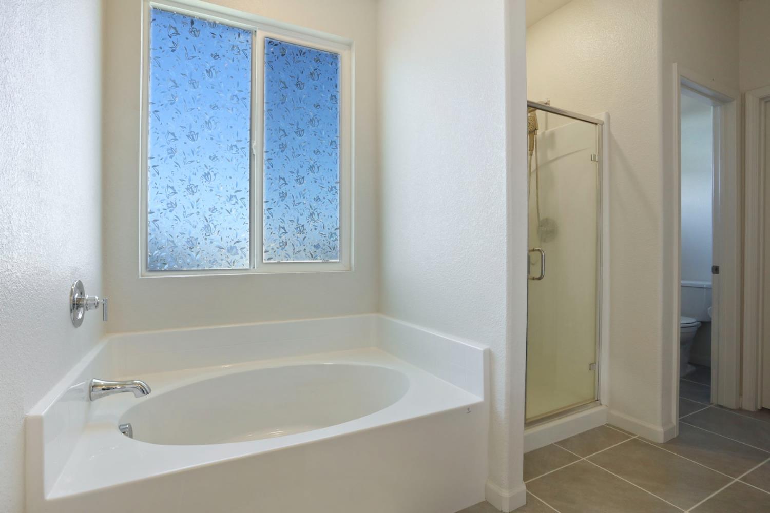 Detail Gallery Image 35 of 64 For 6925 Foraker Dr, Stockton,  CA 95219 - 5 Beds | 3/1 Baths