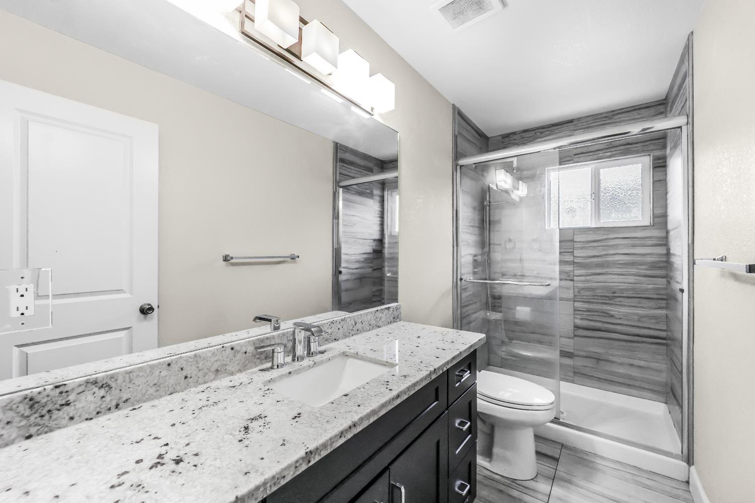 Detail Gallery Image 13 of 33 For 3498 Pitcairn Way, San Jose,  CA 95111 - 3 Beds | 2 Baths