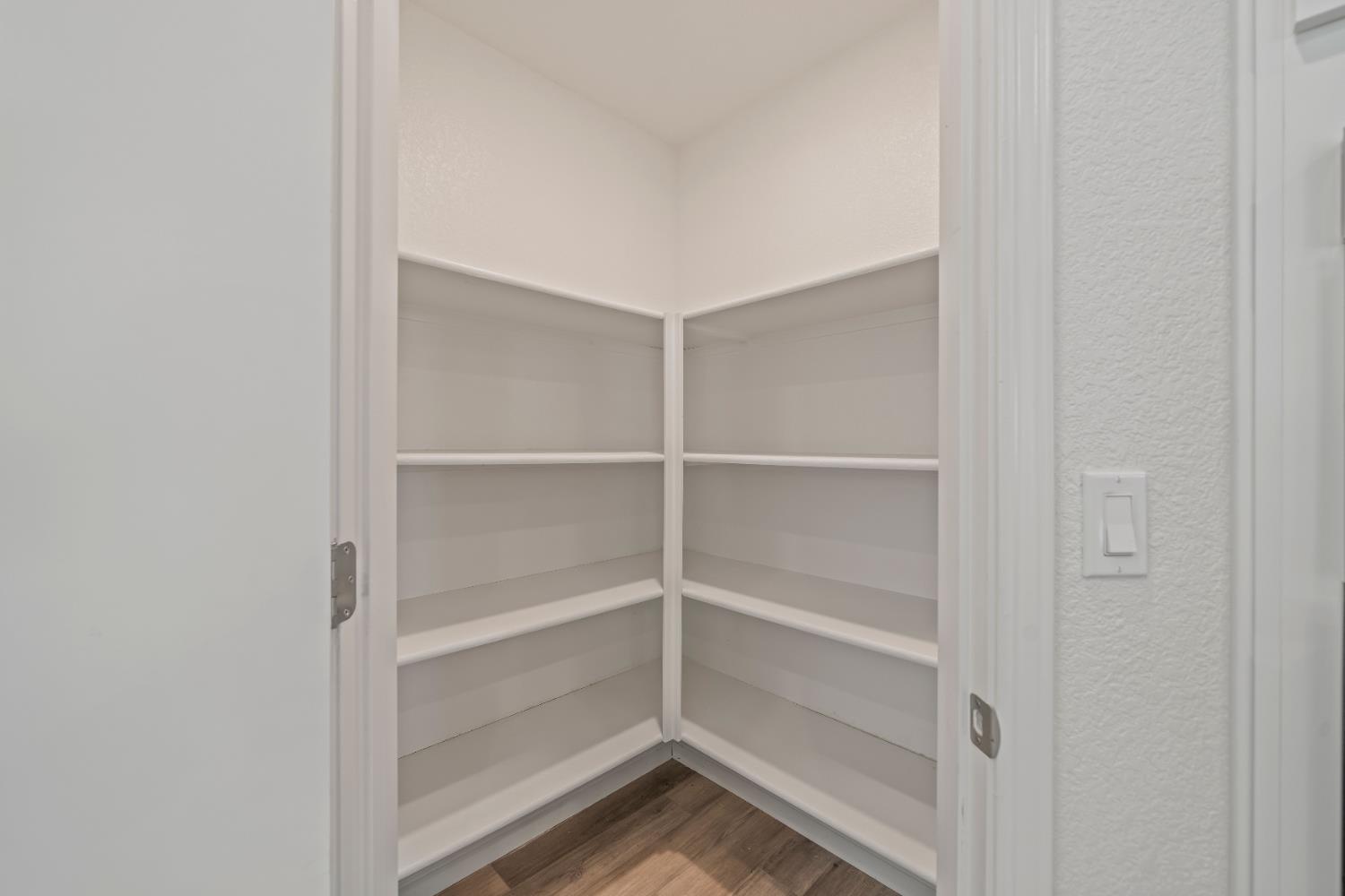 Detail Gallery Image 20 of 52 For 1602 Oleander Ave, Manteca,  CA 95337 - 5 Beds | 3 Baths