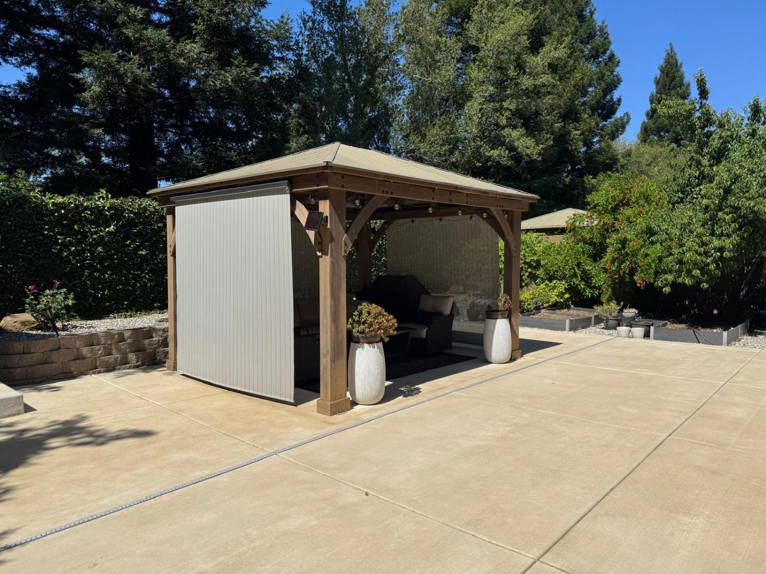 Detail Gallery Image 37 of 42 For 1045 Callander Way, Folsom,  CA 95630 - 4 Beds | 2/1 Baths