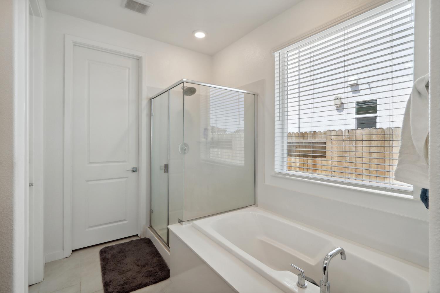 Detail Gallery Image 22 of 37 For 8628 Lakha Cir, Sacramento,  CA 95828 - 4 Beds | 2 Baths
