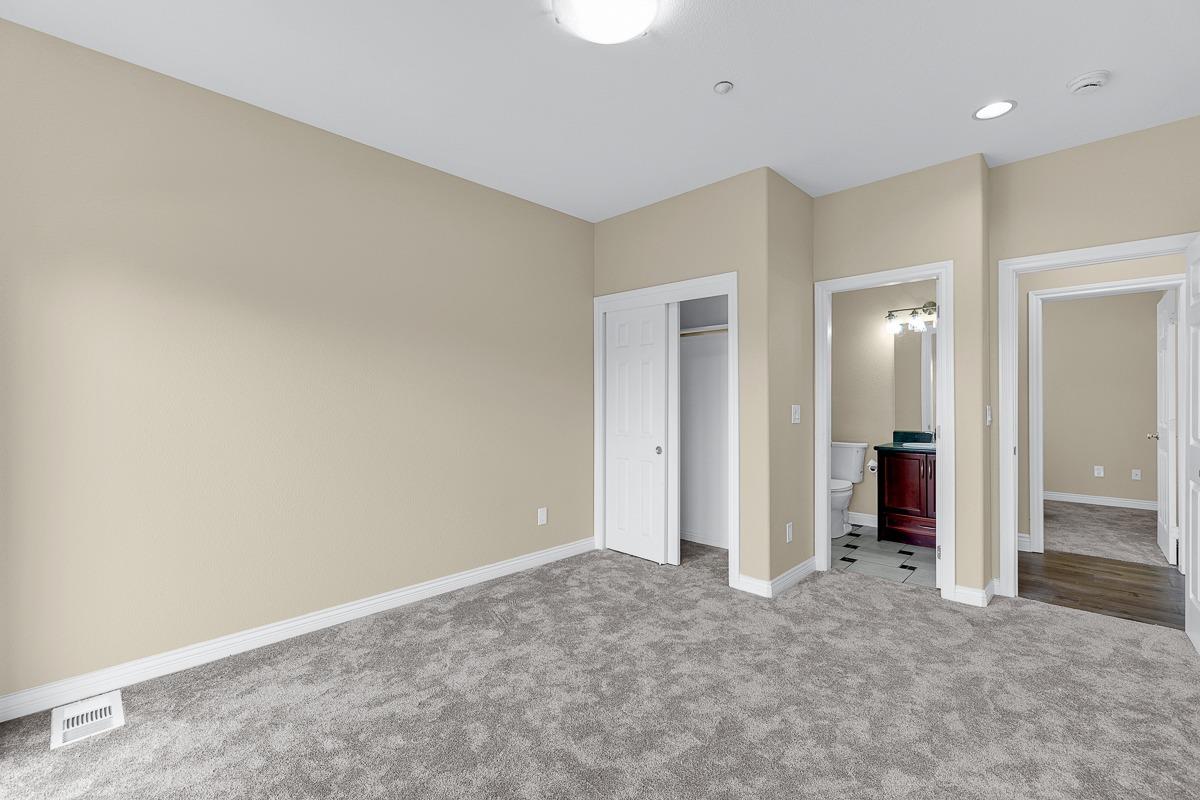 Detail Gallery Image 31 of 51 For 19539 Meekland Ave, Hayward,  CA 94541 - 3 Beds | 3 Baths