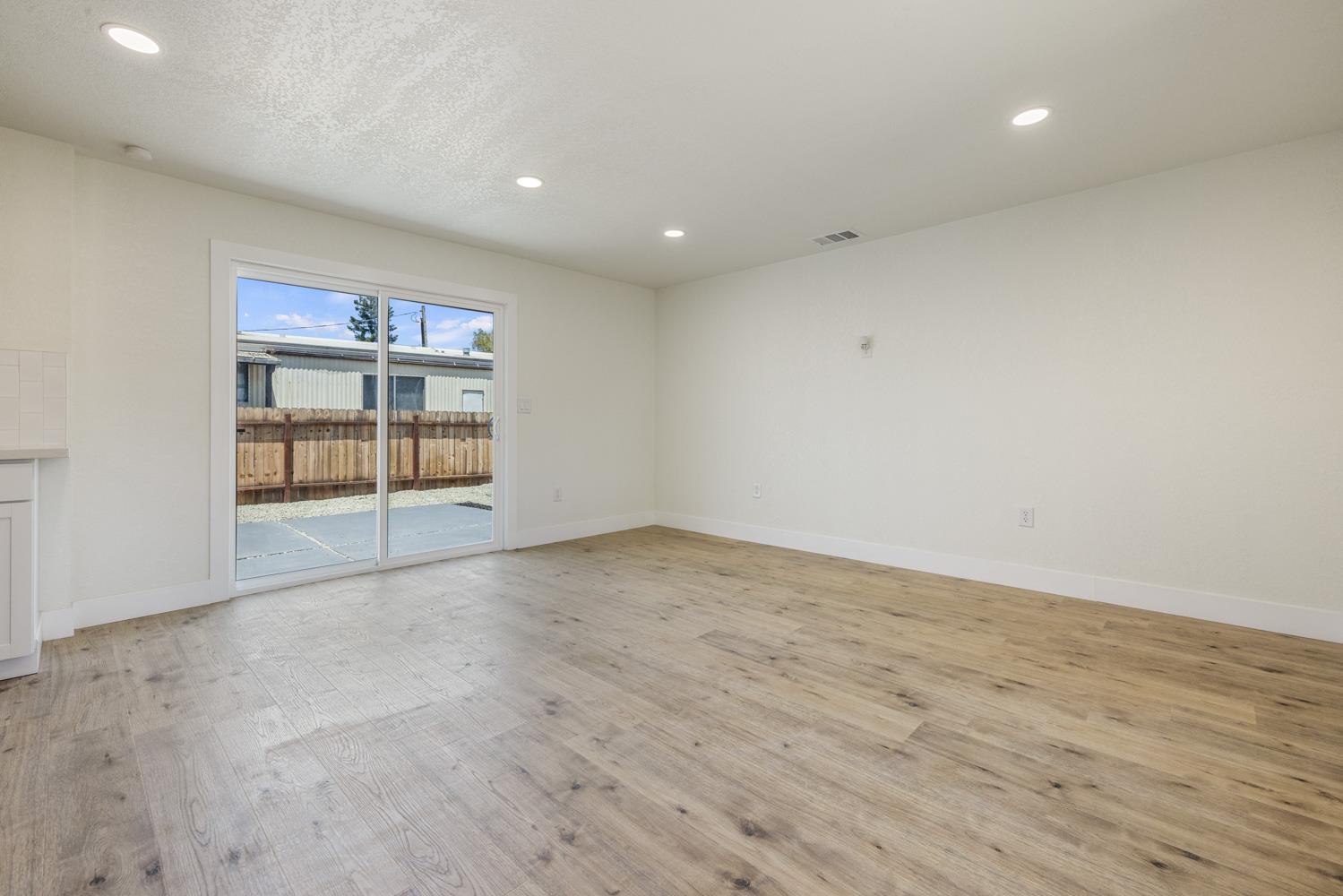 Detail Gallery Image 23 of 49 For 2048 Nord Ave, Stockton,  CA 95215 - 3 Beds | 2 Baths