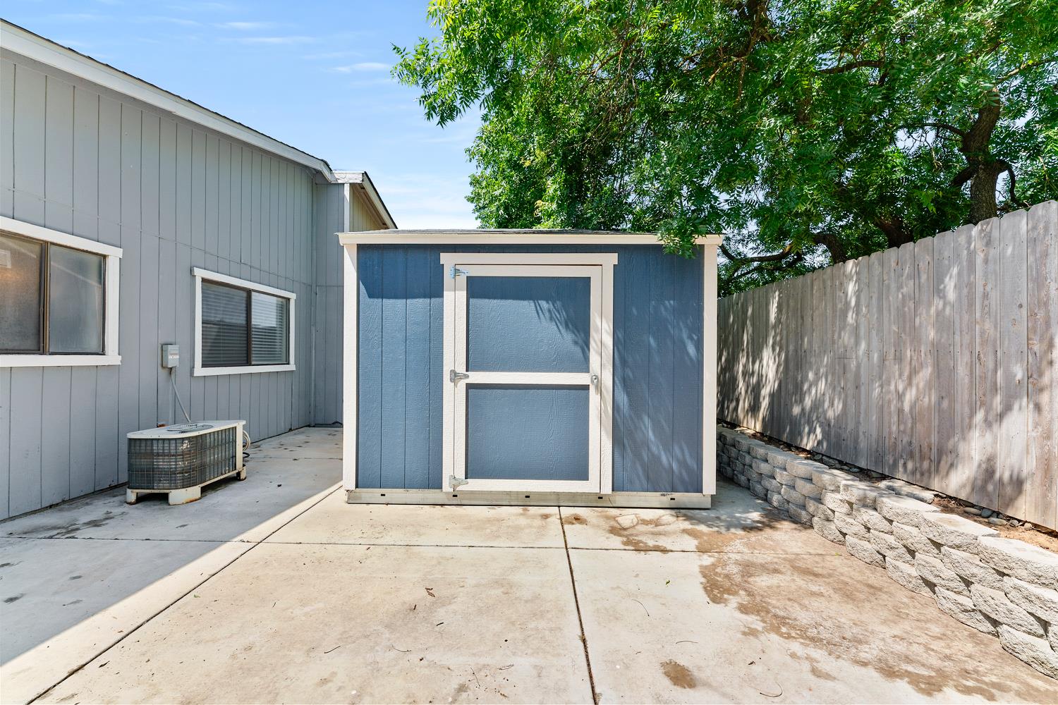 Detail Gallery Image 45 of 47 For 7679 Lakewood Park Dr, Sacramento,  CA 95828 - 2 Beds | 2 Baths