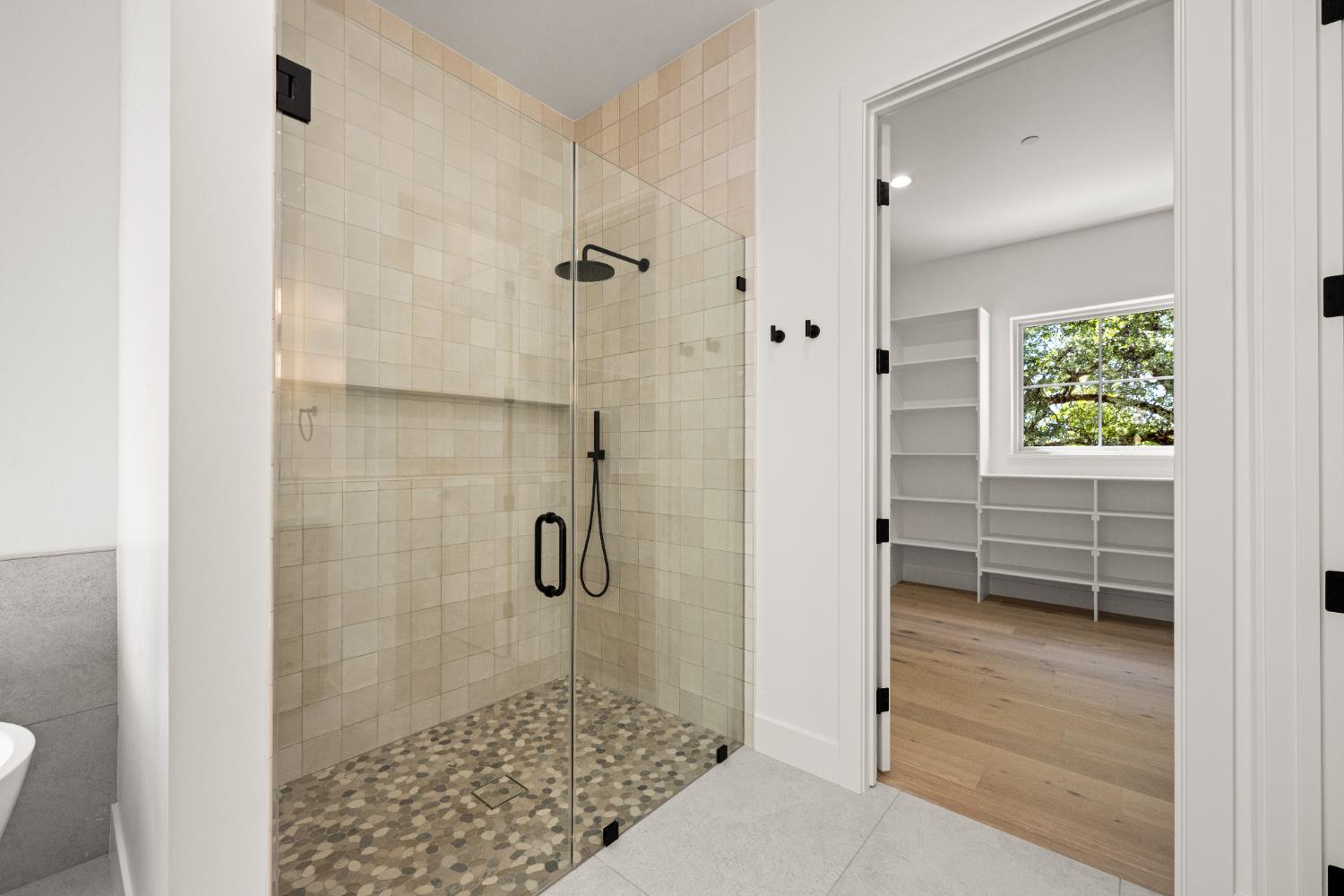 Detail Gallery Image 33 of 47 For 12907 Austin Forest Cir, Auburn,  CA 95602 - 4 Beds | 3 Baths