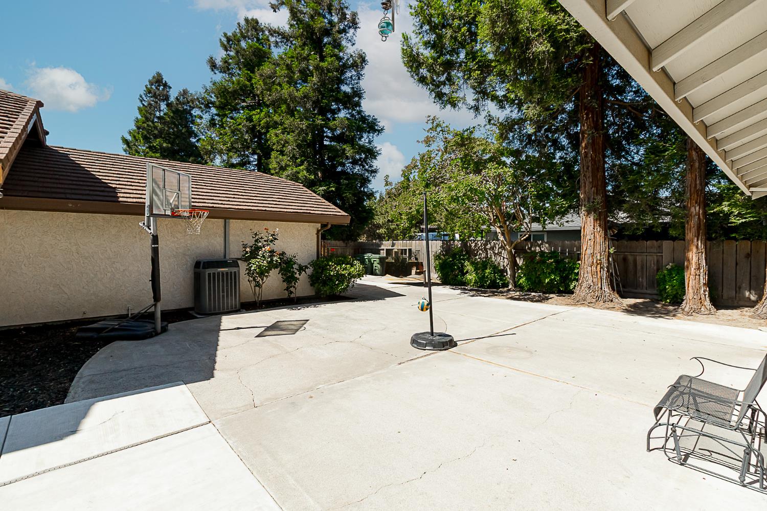 Clubhouse Way, Manteca, California image 41