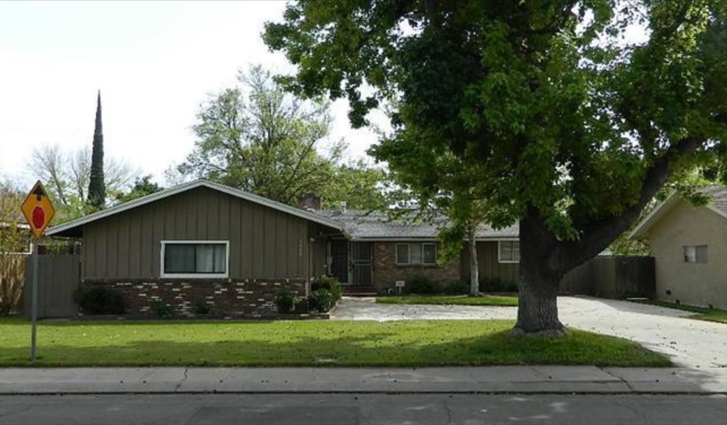 Detail Gallery Image 2 of 28 For 1422 Locke Rd, Modesto,  CA 95355 - 3 Beds | 2 Baths