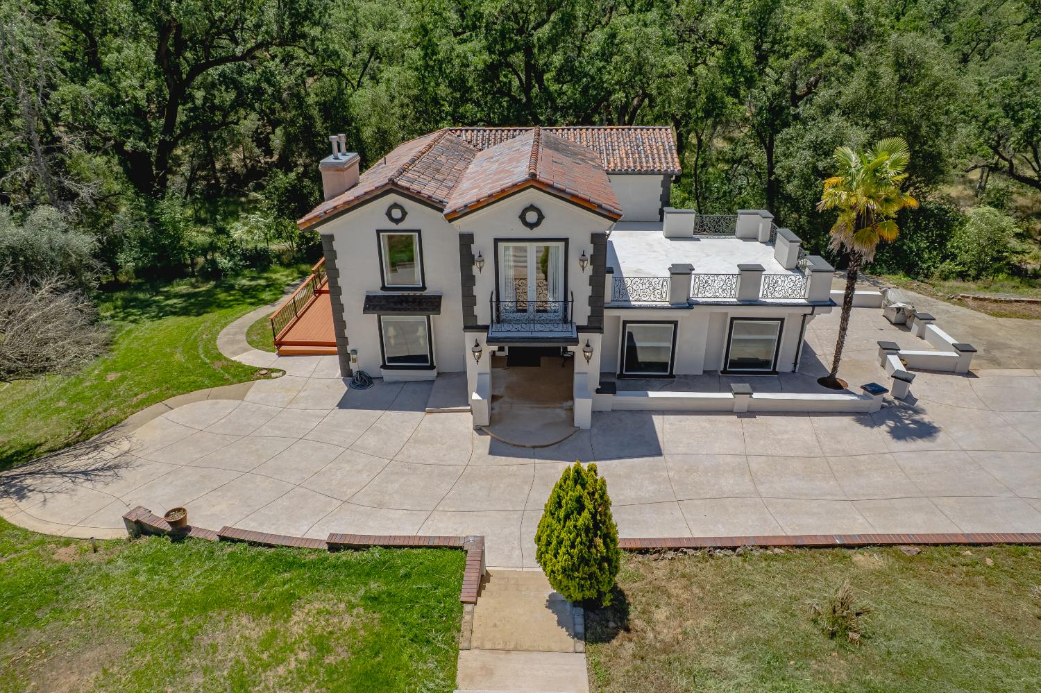 Detail Gallery Image 3 of 86 For 5360 Grassy Run Rd, Placerville,  CA 95667 - 4 Beds | 4/1 Baths