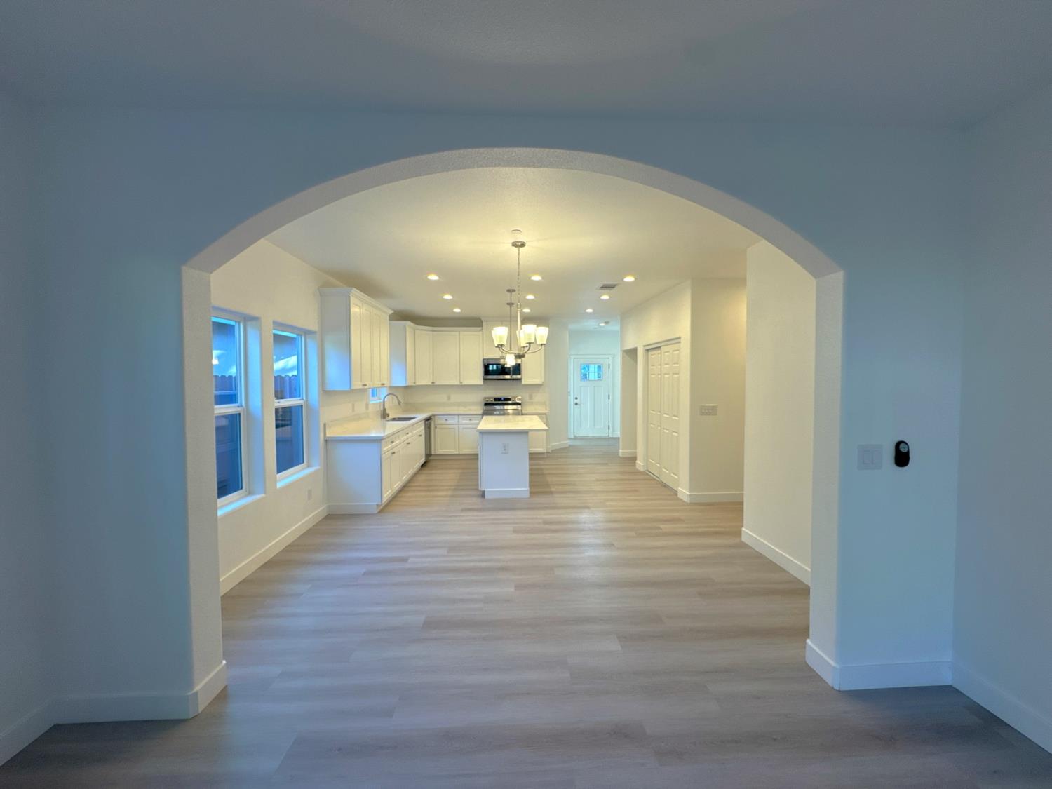 Detail Gallery Image 16 of 41 For 4821 36th St, Sacramento,  CA 95820 - 3 Beds | 2 Baths