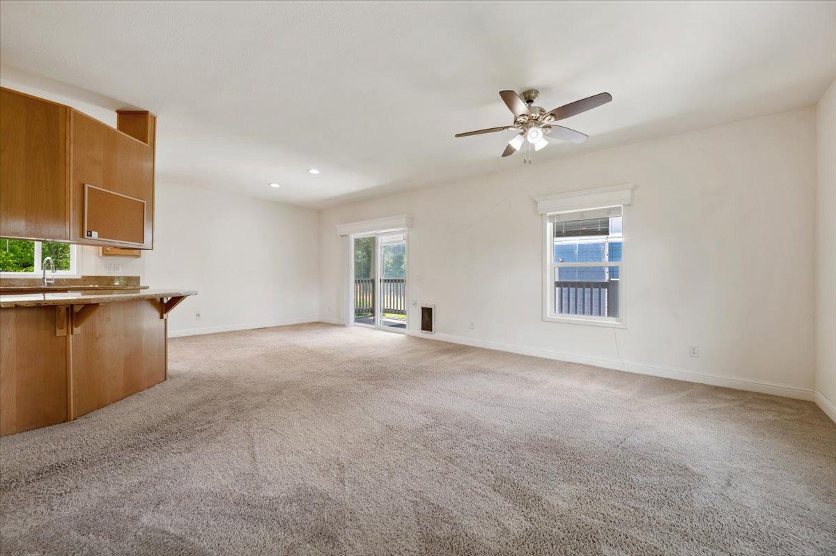 Detail Gallery Image 8 of 56 For 11397 Prospector Rd, Rough And Ready,  CA 95975 - 2 Beds | 2 Baths