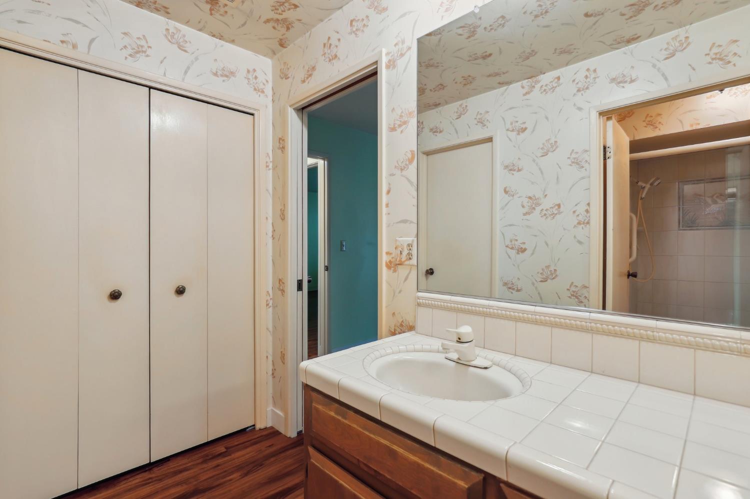 Detail Gallery Image 31 of 47 For 84 Riverknoll Pl, Carmichael,  CA 95608 - 2 Beds | 2/1 Baths