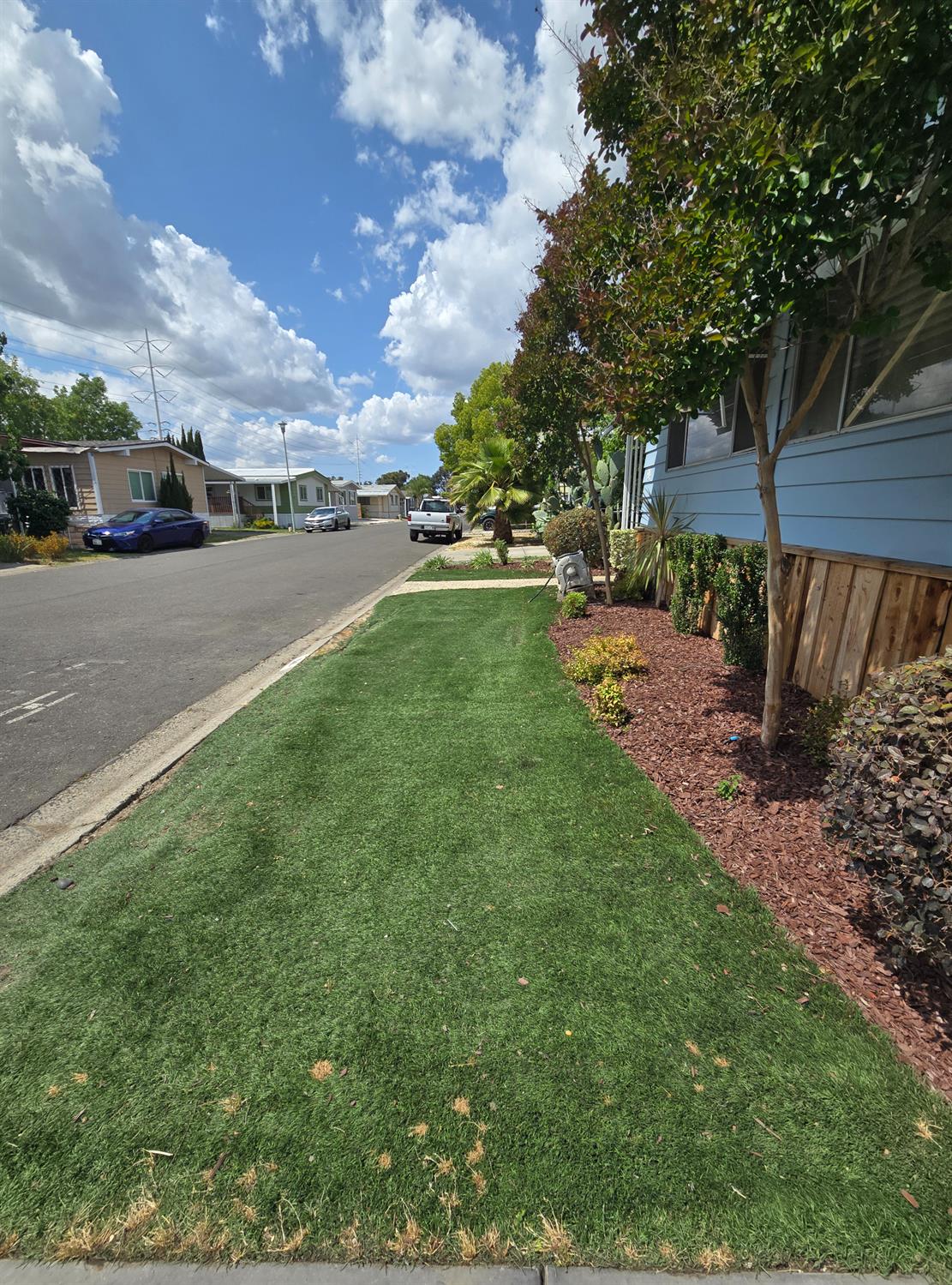 Detail Gallery Image 3 of 43 For 94 Bentley Ave, Sacramento,  CA 95823 - 3 Beds | 2 Baths