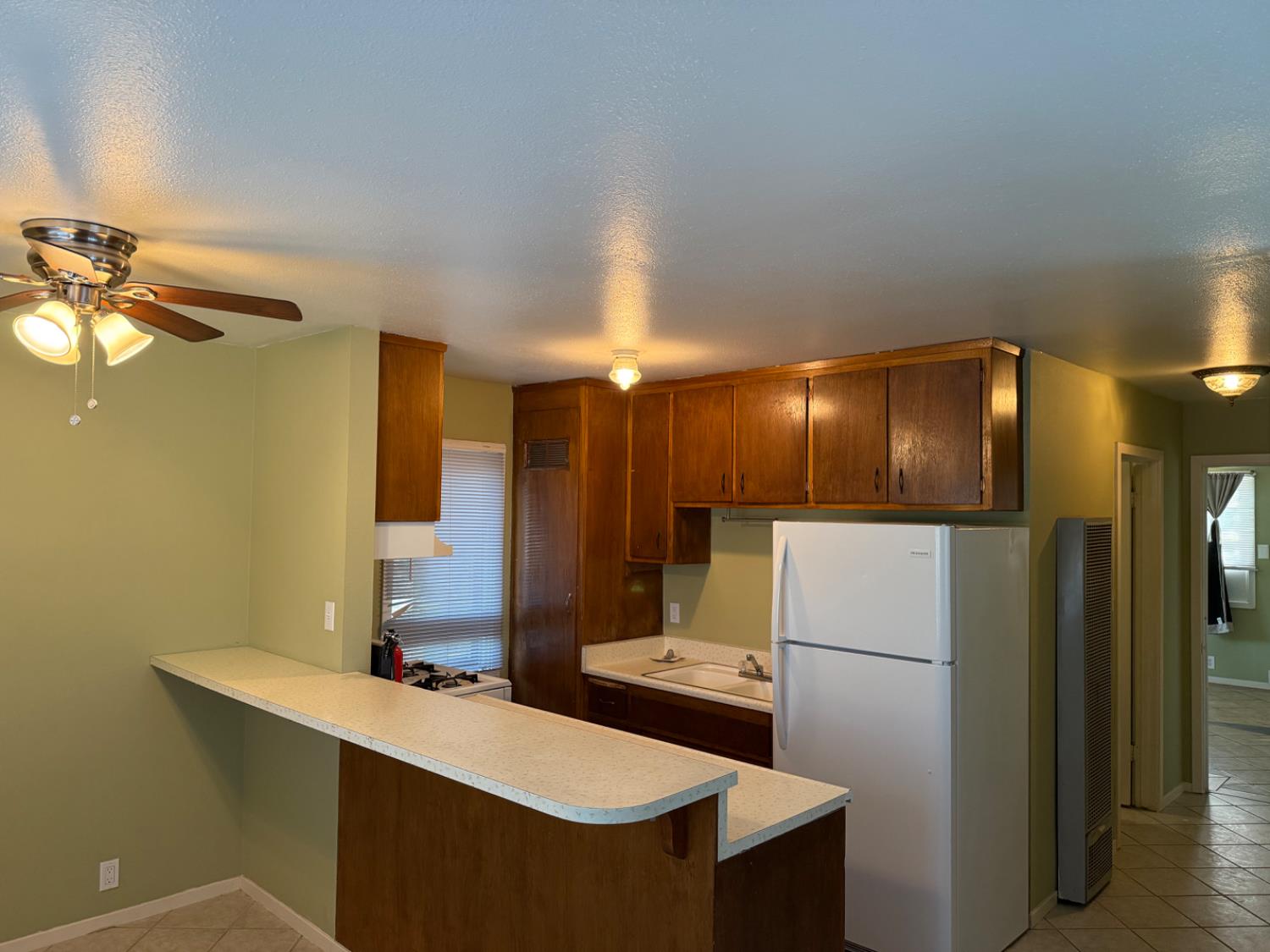 Detail Gallery Image 2 of 7 For 1017 Beamer St a,  Woodland,  CA 95695 - 1 Beds | 1 Baths