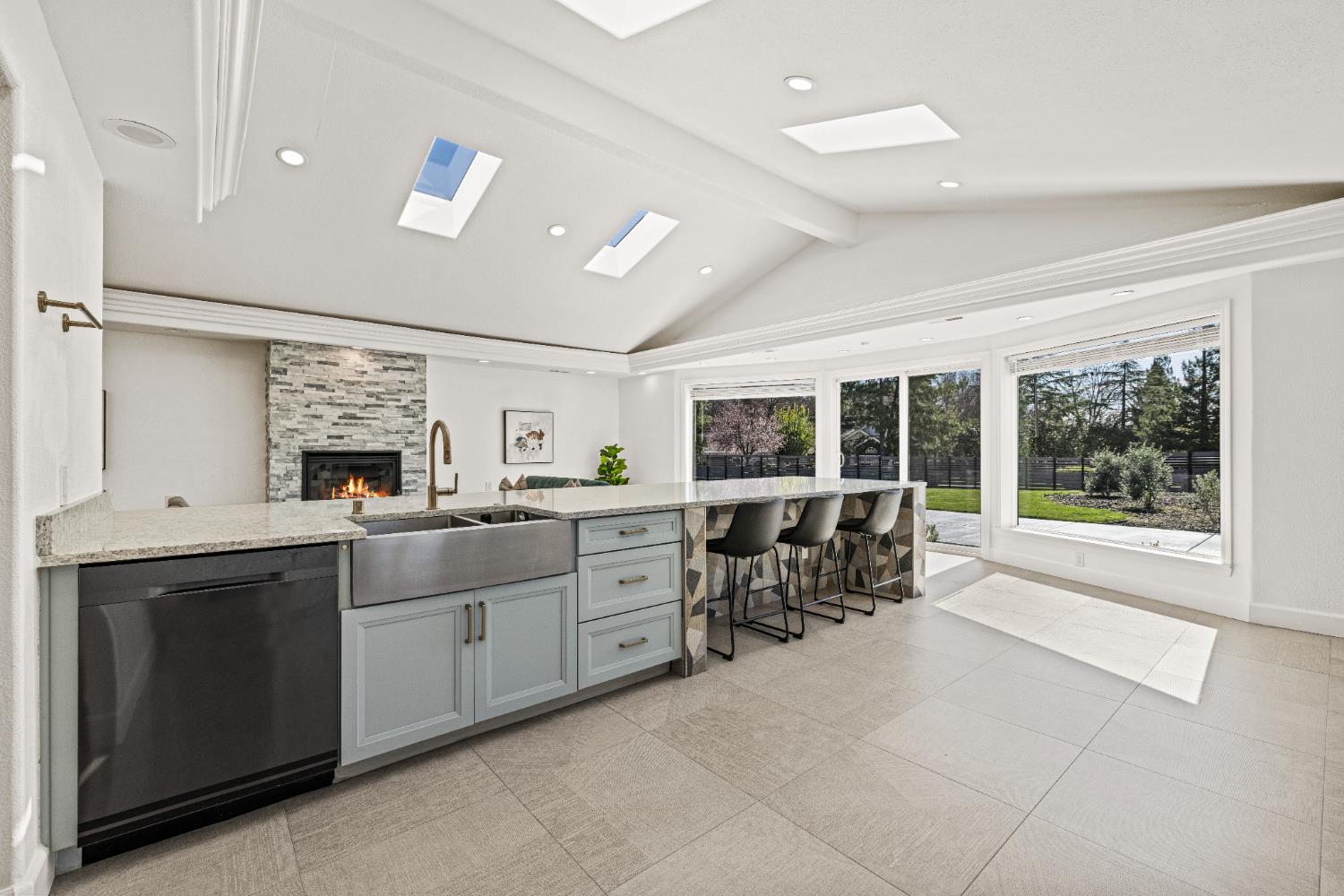 Detail Gallery Image 31 of 94 For 6615 Arabian Cir, Granite Bay,  CA 95746 - 5 Beds | 3 Baths
