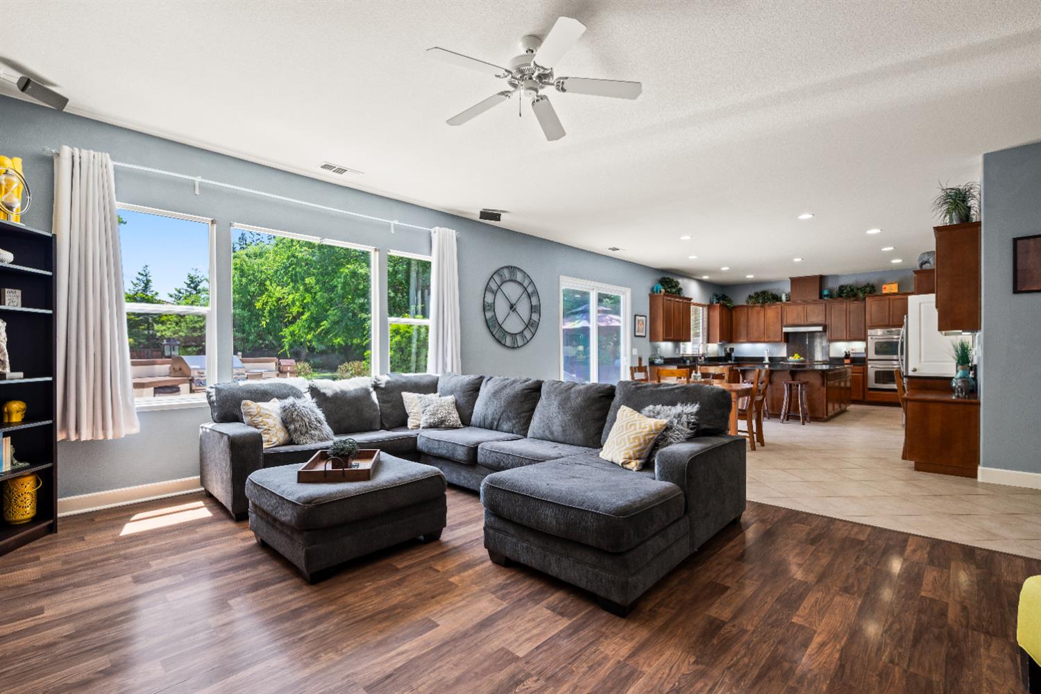 Detail Gallery Image 17 of 53 For 2100 Wyckford Blvd, Rocklin,  CA 95765 - 5 Beds | 4 Baths