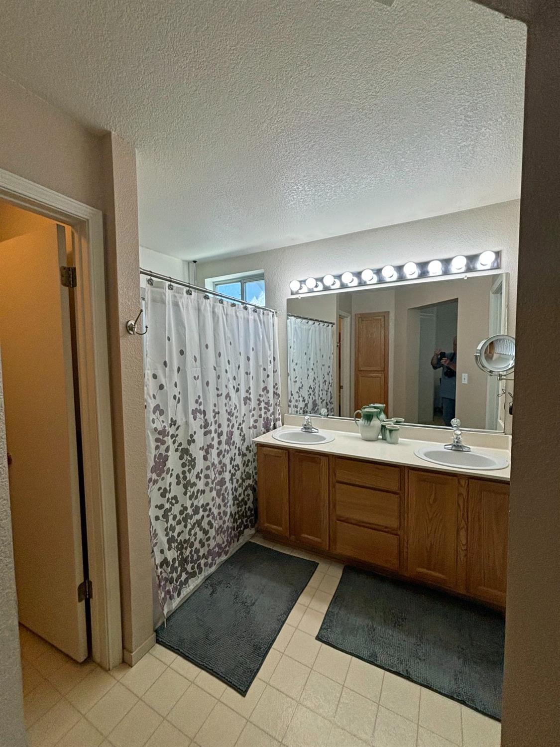Detail Gallery Image 12 of 23 For 8949 Four Seasons Dr, Elk Grove,  CA 95624 - 4 Beds | 2 Baths