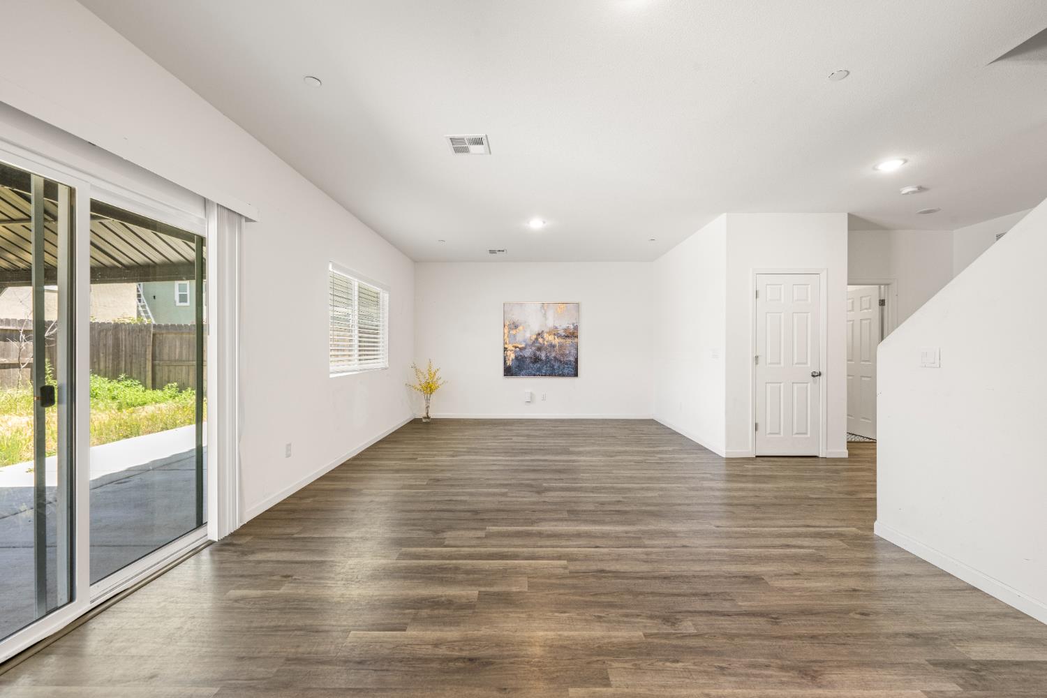 Detail Gallery Image 7 of 28 For 3064 Sky Watch Way, Roseville,  CA 95747 - 4 Beds | 3 Baths