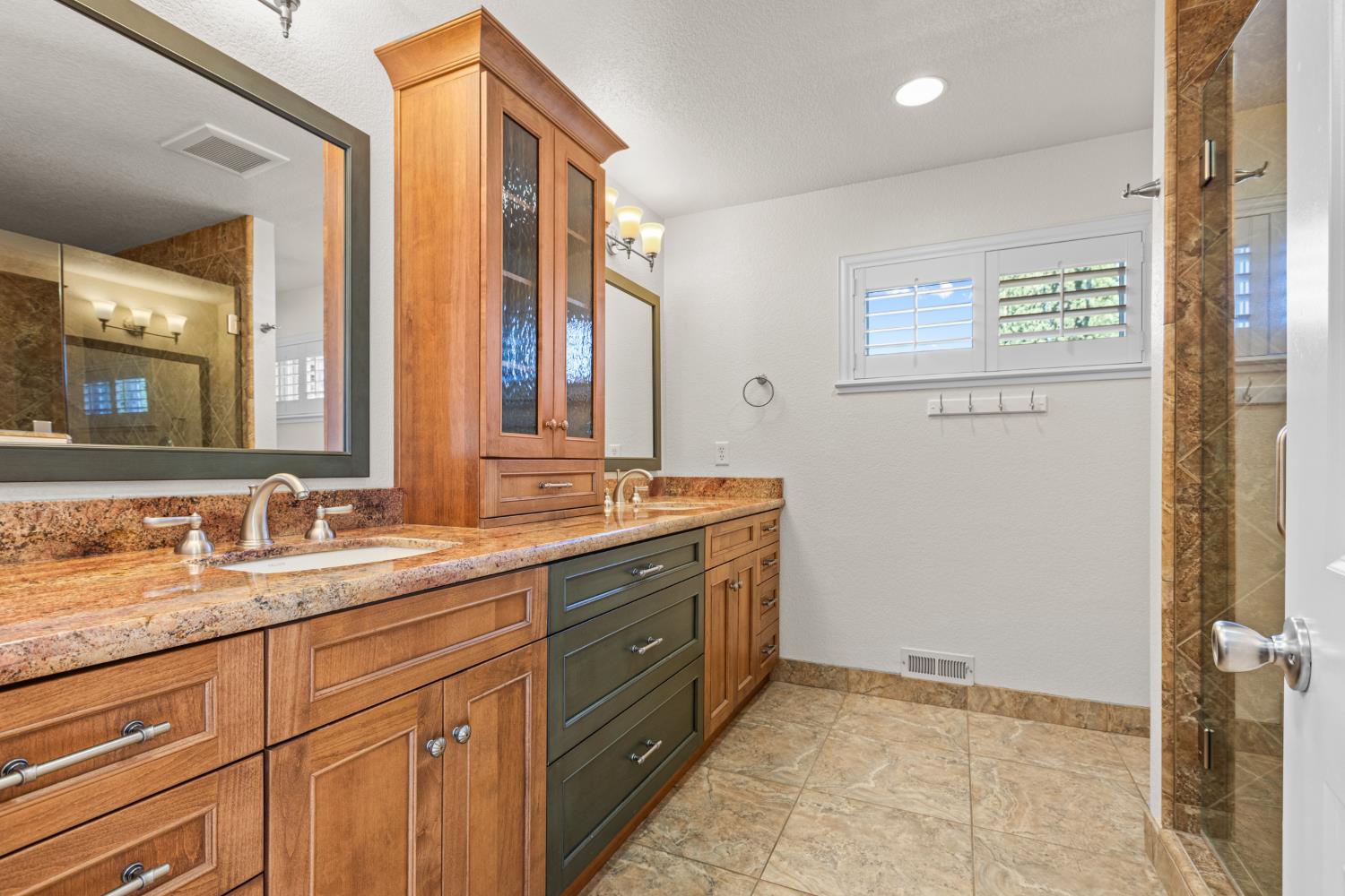 Detail Gallery Image 30 of 41 For 6840 Appomattox Way, Carmichael,  CA 95608 - 3 Beds | 2 Baths