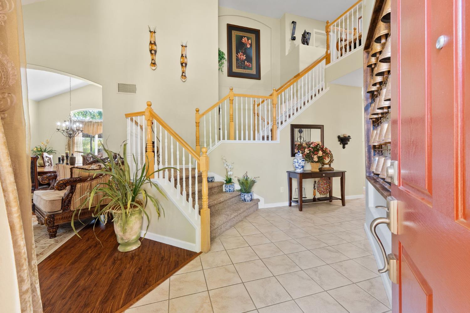 Detail Gallery Image 3 of 33 For 11866 Rubilite Way, Rancho Cordova,  CA 95742 - 4 Beds | 3 Baths