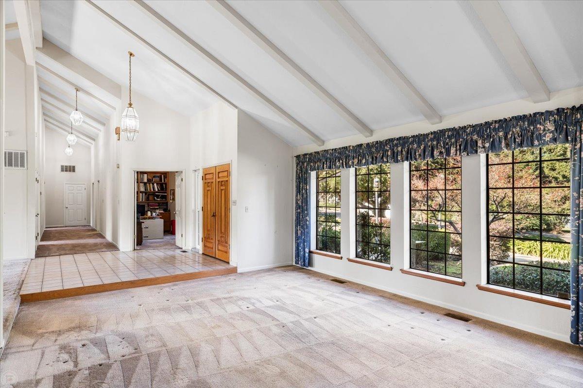 Detail Gallery Image 12 of 60 For 10007 Mountain Oak Rd, Oakdale,  CA 95361 - 3 Beds | 2/1 Baths