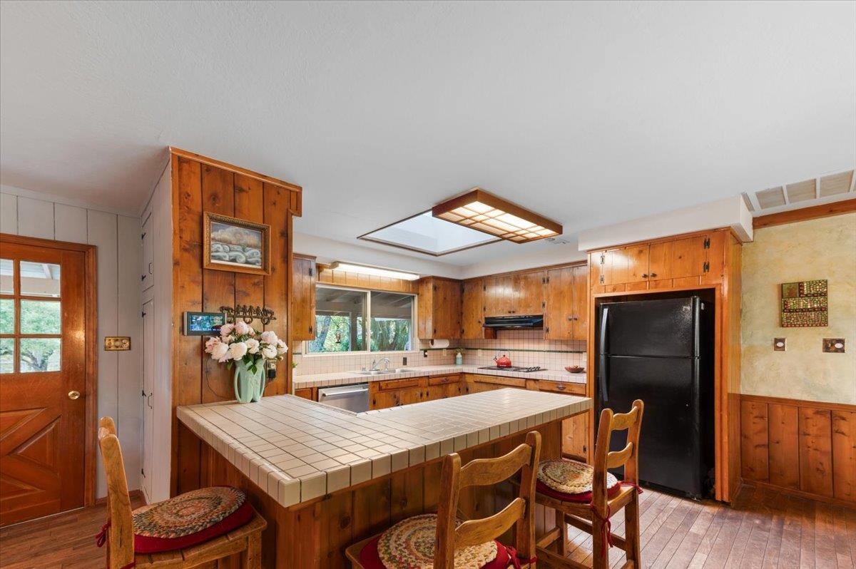 Karrys Place, Grass Valley, California image 10