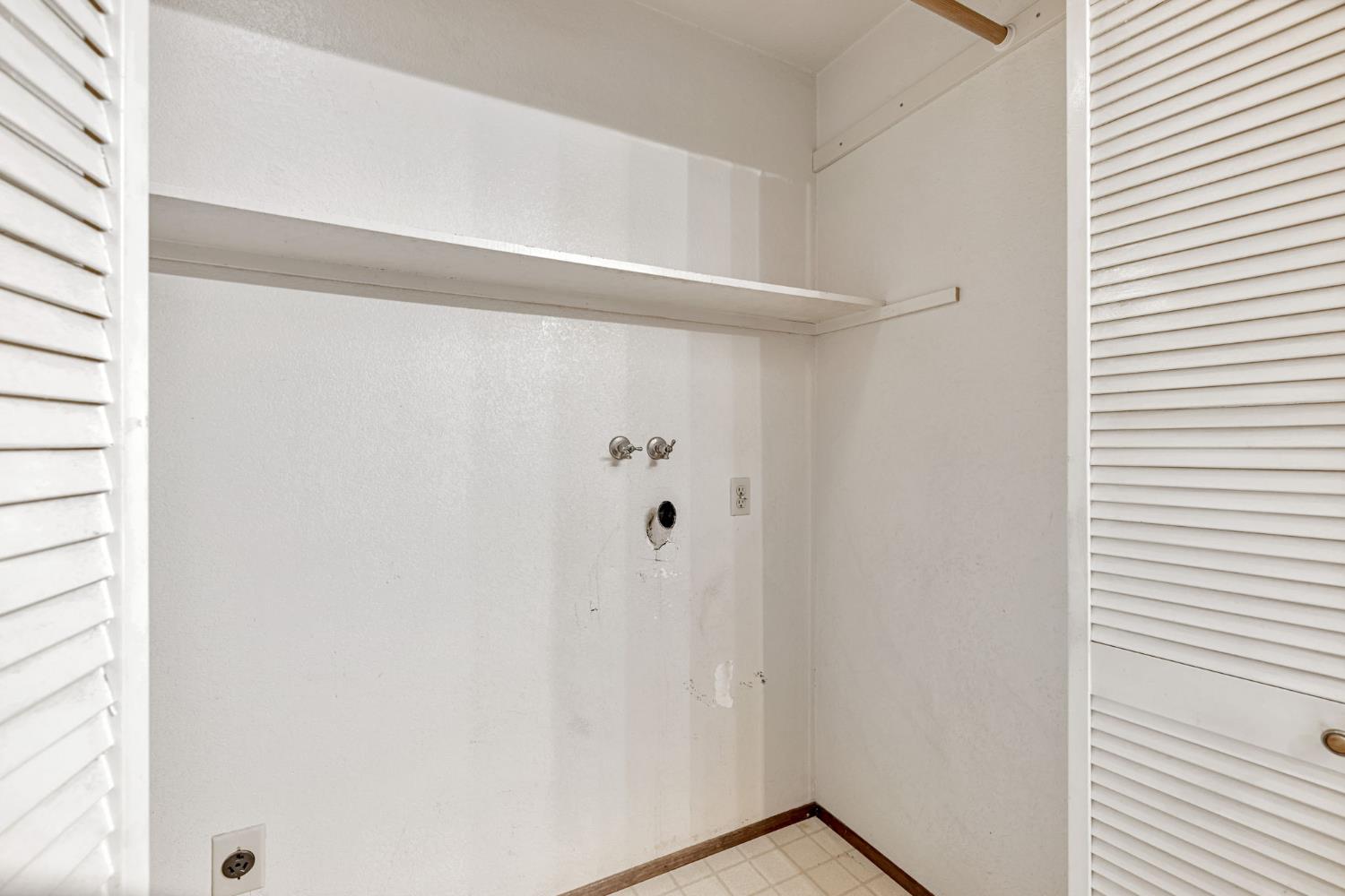 Detail Gallery Image 29 of 37 For 6818 Flaming Arrow Dr, Citrus Heights,  CA 95621 - 3 Beds | 2 Baths