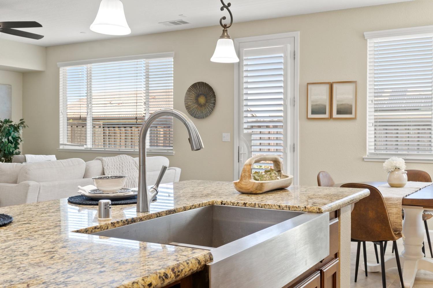 Detail Gallery Image 23 of 73 For 6307 Lookout Pass Way, Rocklin,  CA 95765 - 4 Beds | 3/1 Baths