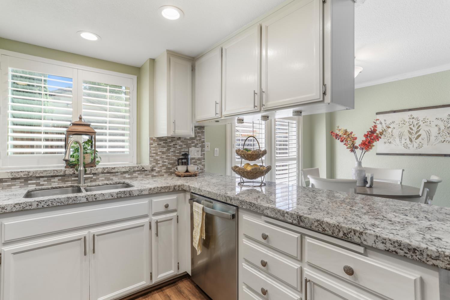 Detail Gallery Image 15 of 36 For 280 Arroyo Hondo Cir, Tracy,  CA 95376 - 3 Beds | 2/1 Baths