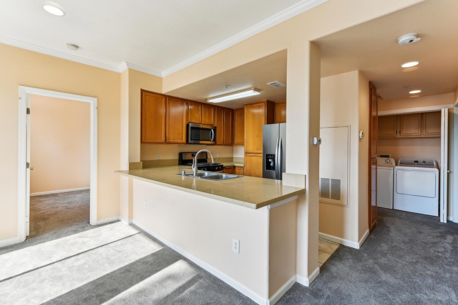 Photo #11: 225065407 Listing: Photo #11