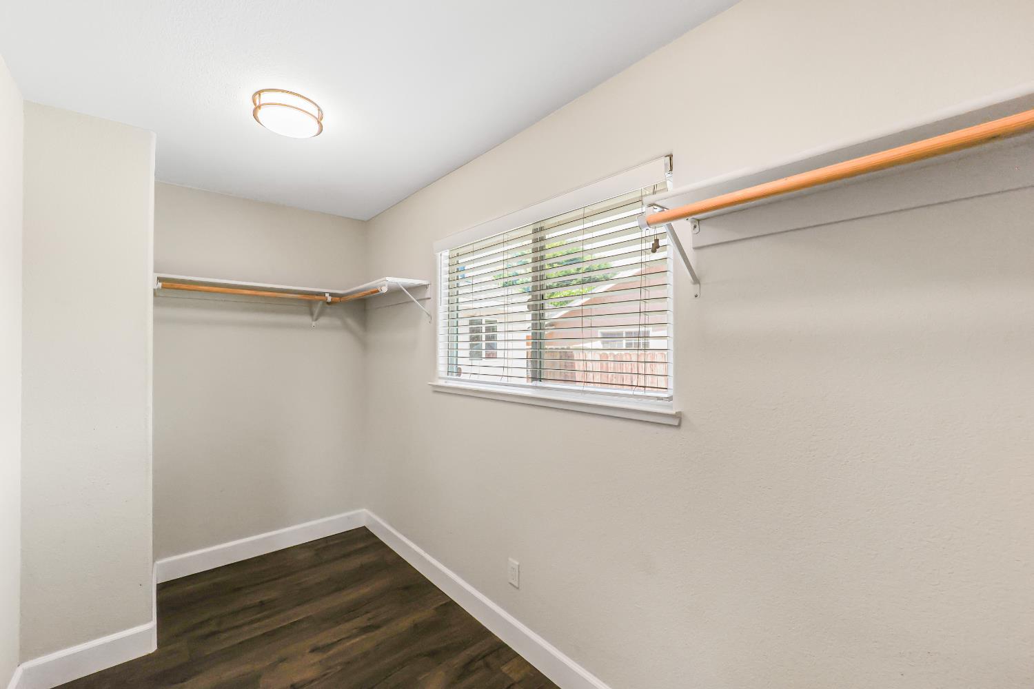 Detail Gallery Image 17 of 33 For 3498 Pitcairn Way, San Jose,  CA 95111 - 3 Beds | 2 Baths