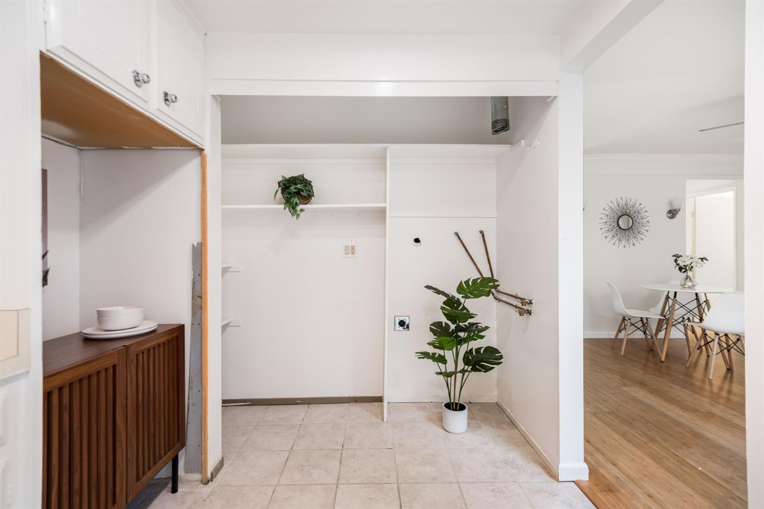 Detail Gallery Image 14 of 28 For 1833 Skycrest Dr #2,  Walnut Creek,  CA 94595 - 2 Beds | 2 Baths