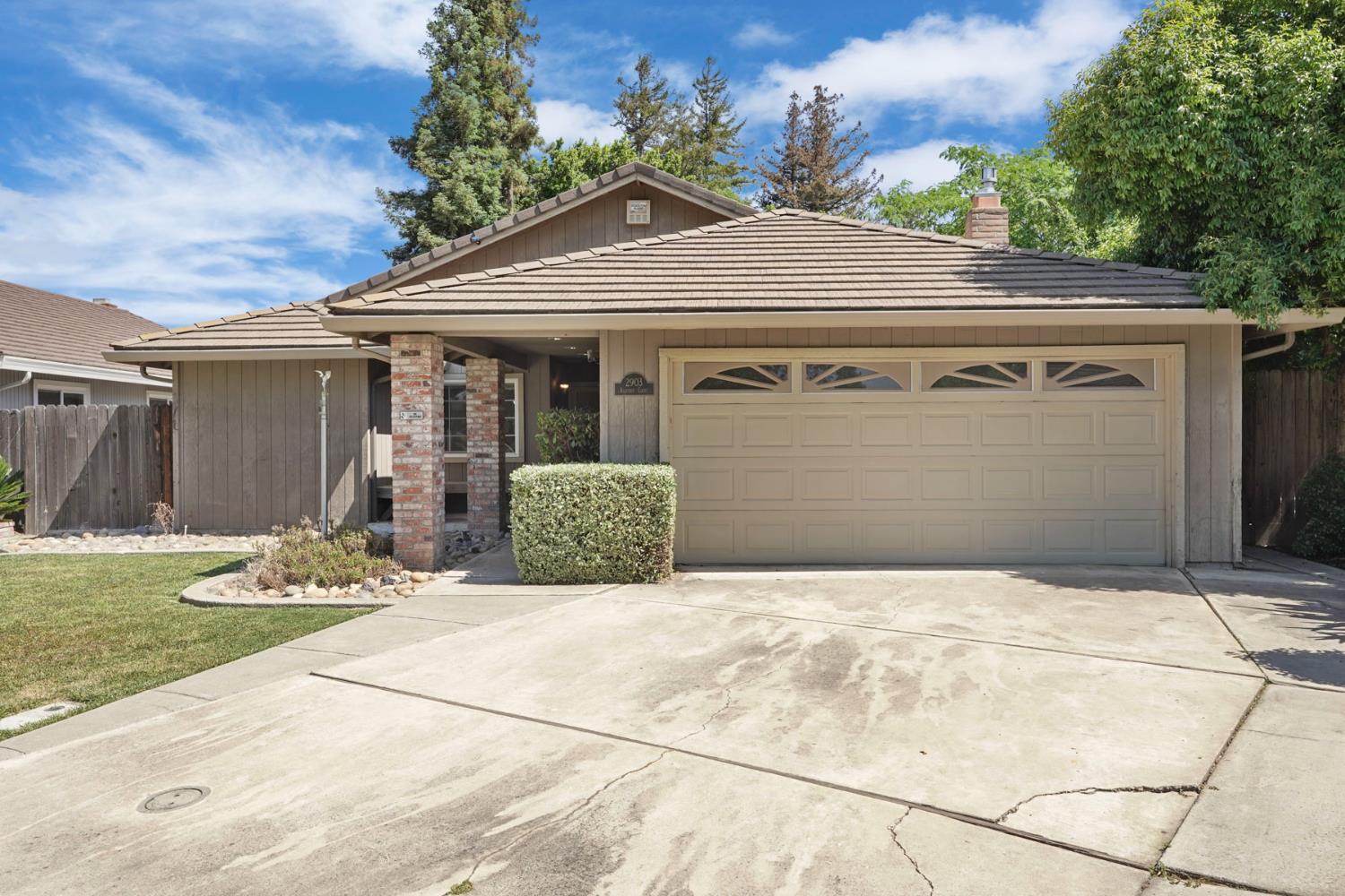 Detail Gallery Image 1 of 43 For 2903 Raintree Ct., Stockton,  CA 95219 - 3 Beds | 2 Baths