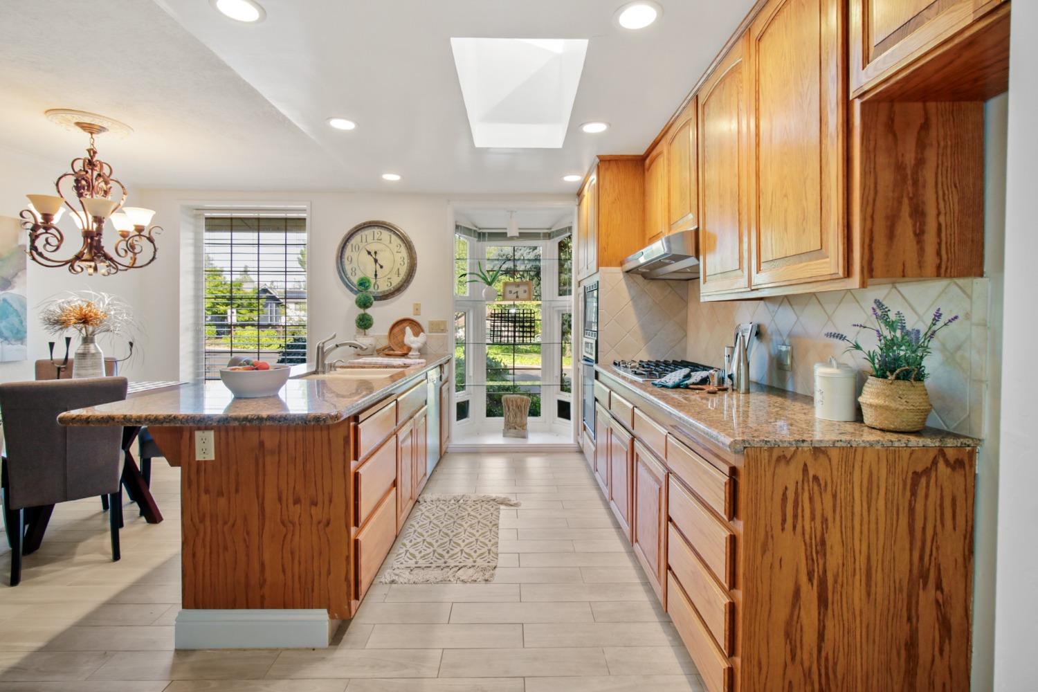 Detail Gallery Image 17 of 68 For 7365 Dambacher Dr, Granite Bay,  CA 95746 - 3 Beds | 2 Baths